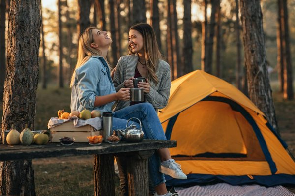 How to Create the Perfect Picnic Basket with Homemade Goodies?